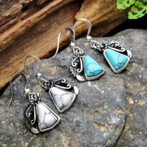 Antique-Style Feather Flower Earrings – White Gemstone Eardrops